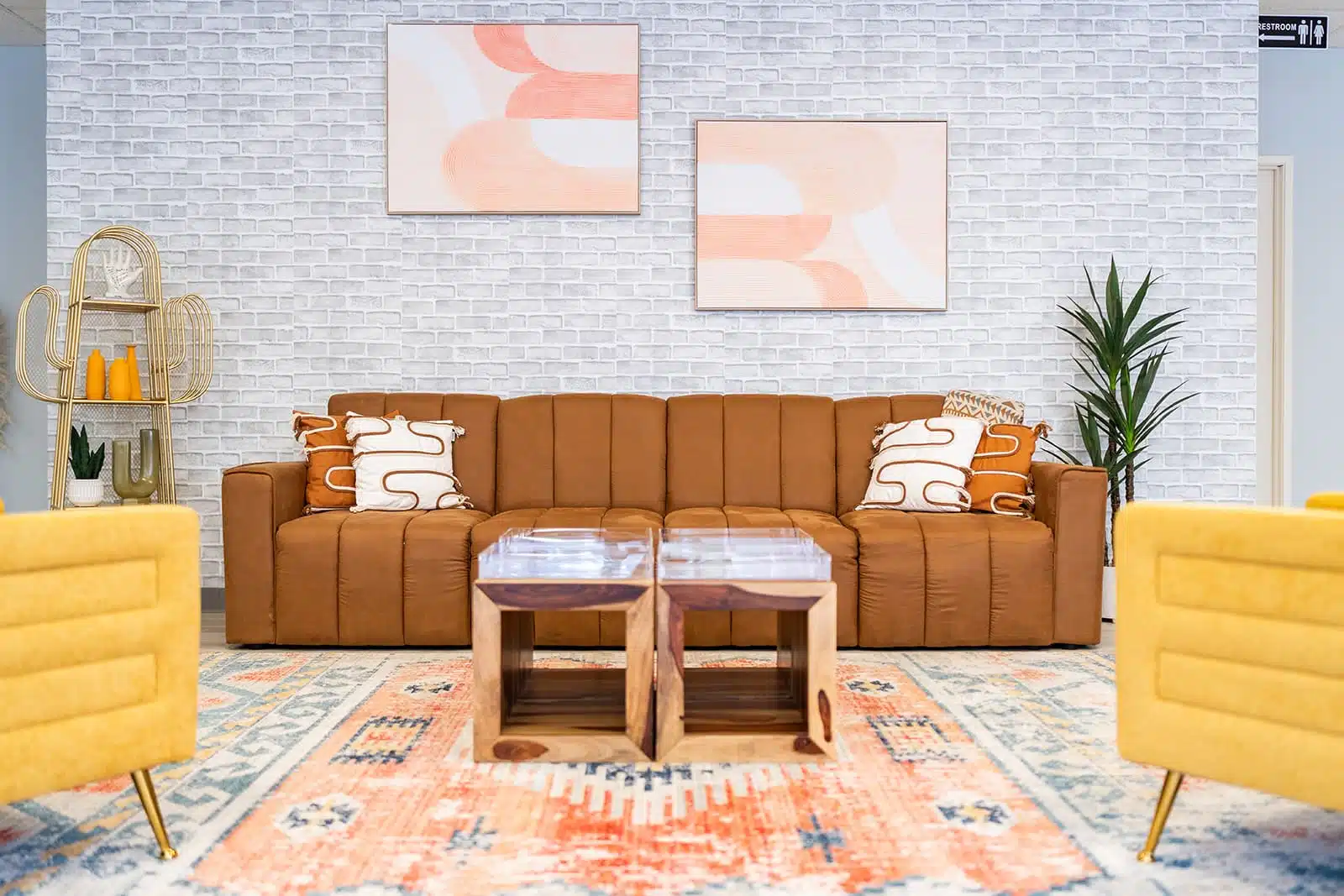 Warm lounge with sofa and patterned rug
